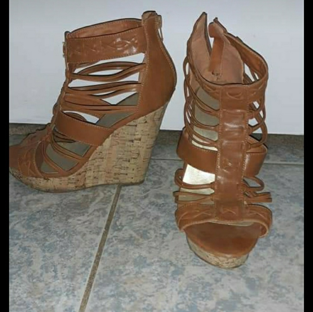 Cork wedges